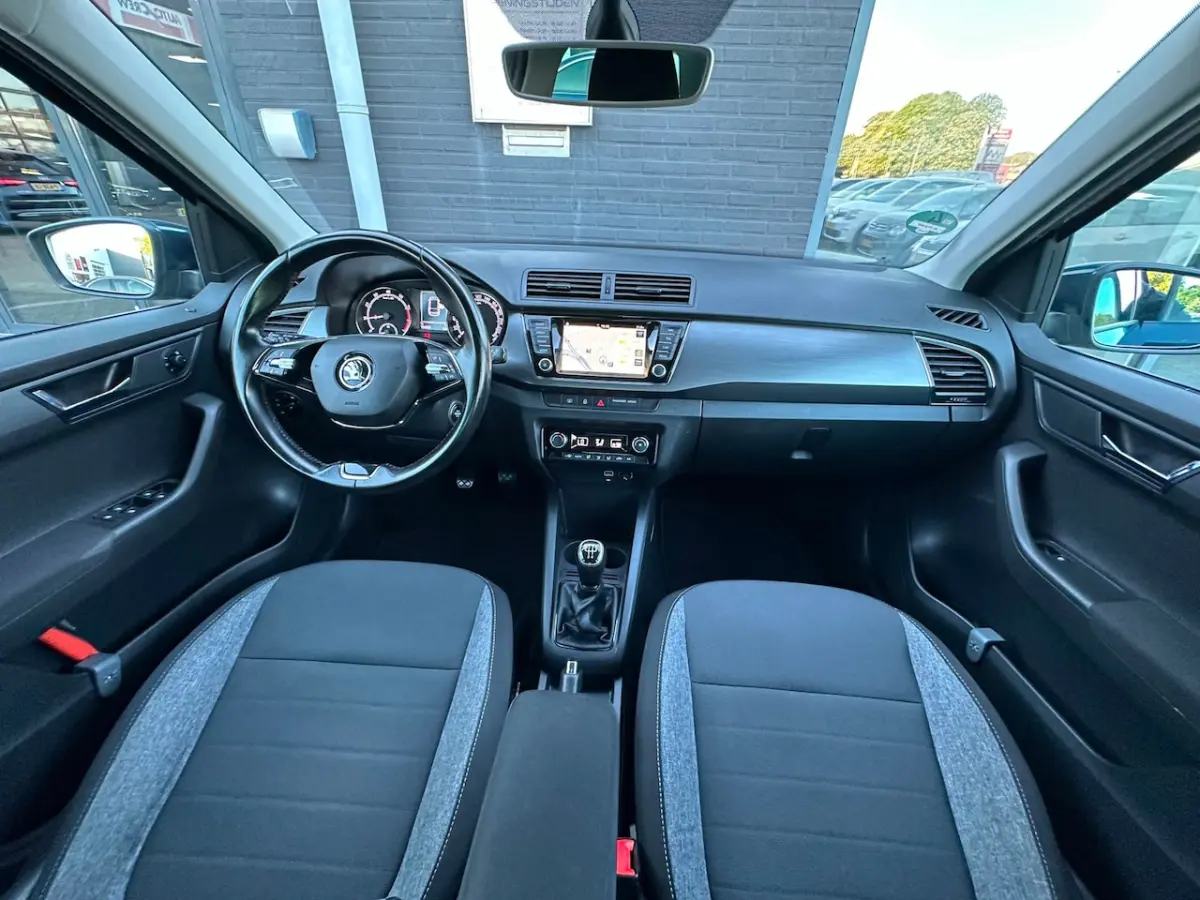 1.0 TSI Business Edition/1STE EIG/NAVI/APP-CONNECT/NL-AUTO NAP