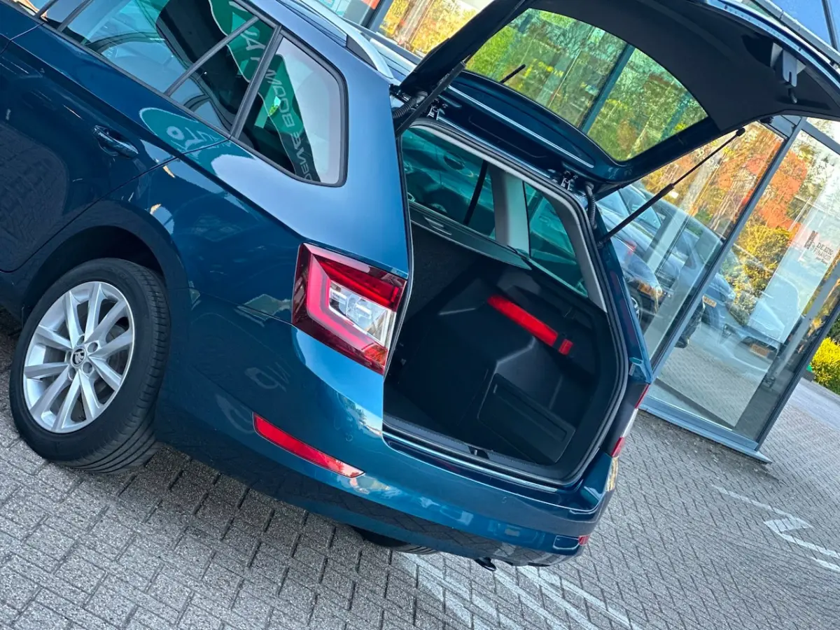 1.0 TSI Business Edition/1STE EIG/NAVI/APP-CONNECT/NL-AUTO NAP