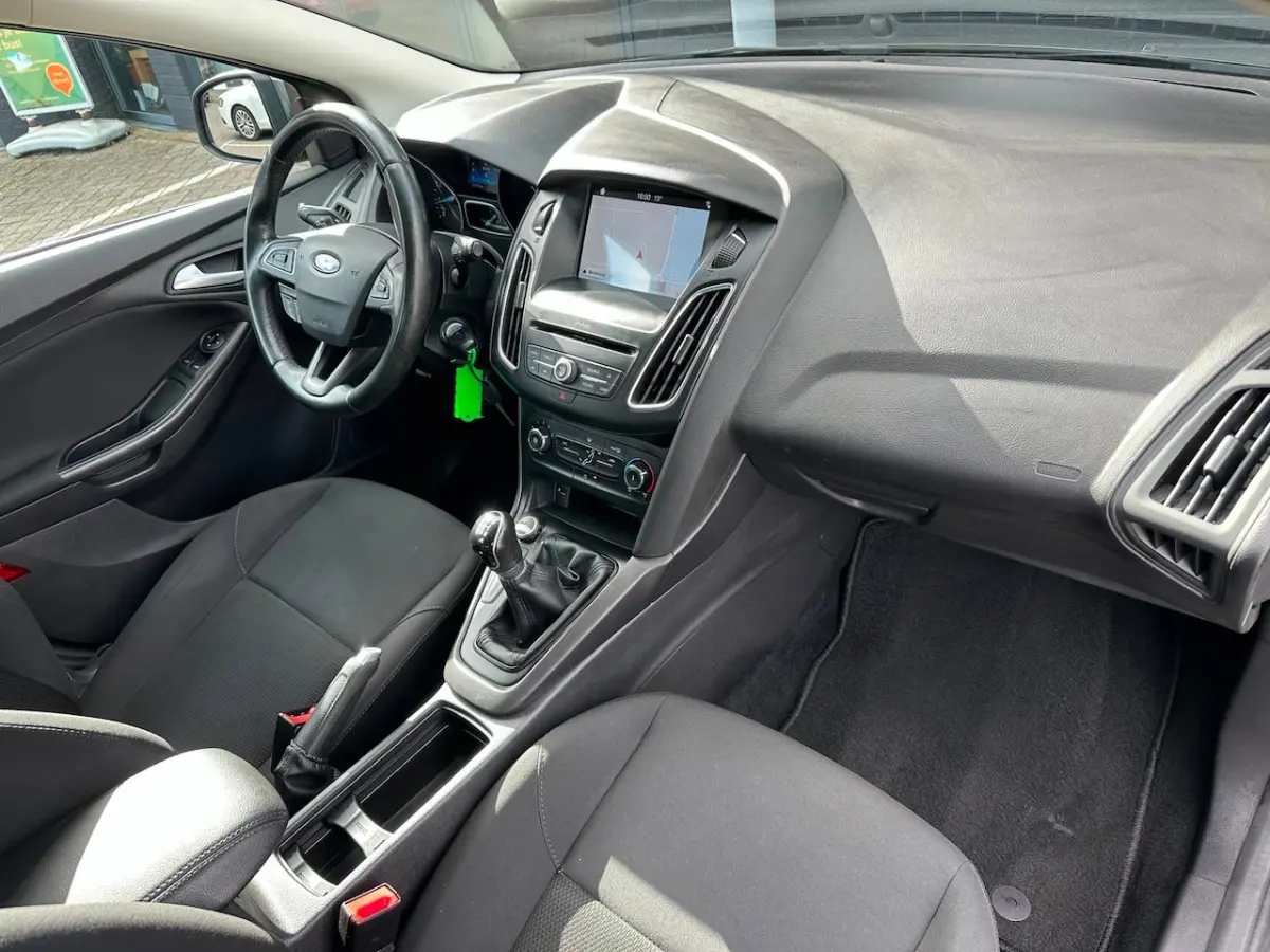 1.0 Trend/1STE EIG/CARPLAY/NAVI/KM 52.110 NL-AUTO NAP