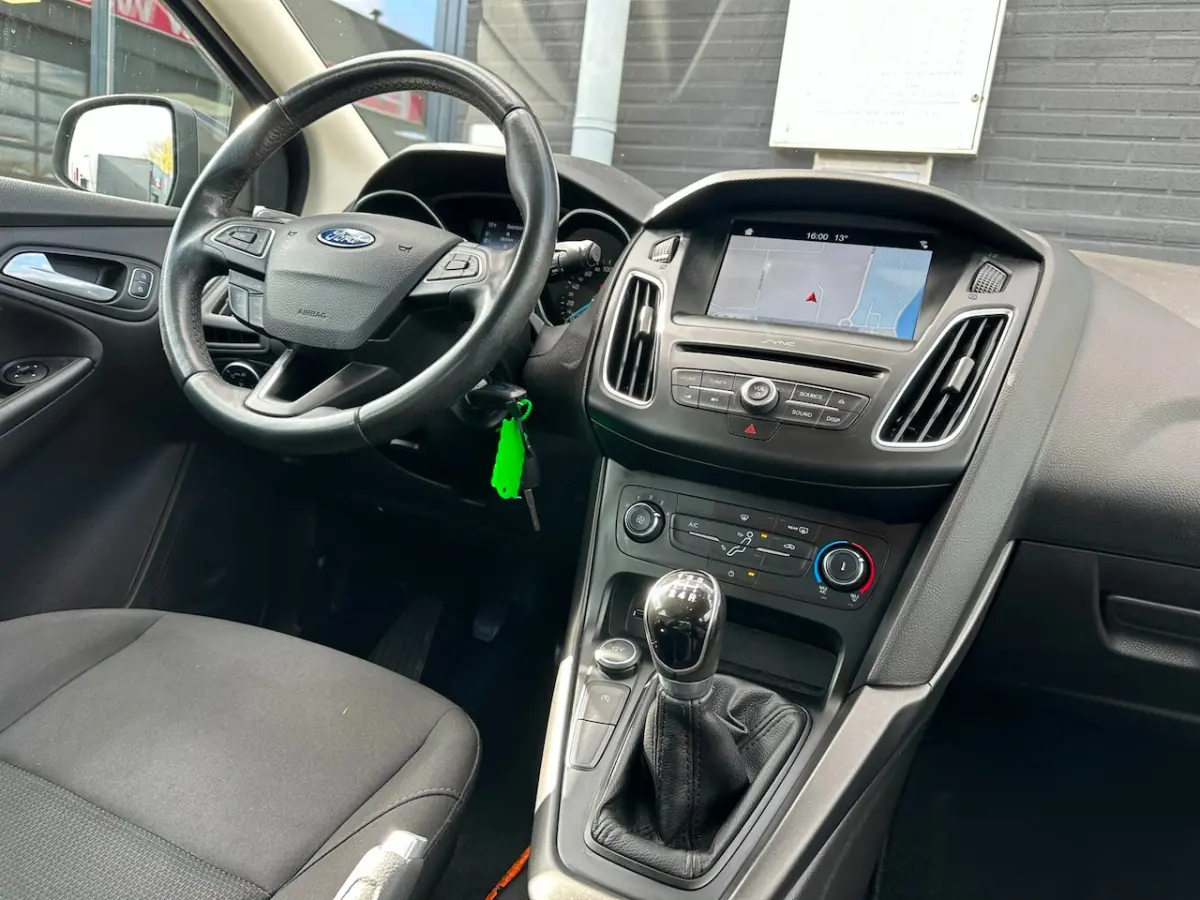 1.0 Trend/1STE EIG/CARPLAY/NAVI/KM 52.110 NL-AUTO NAP
