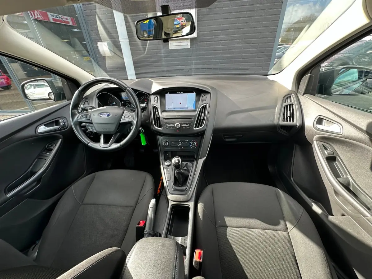 1.0 Trend/1STE EIG/CARPLAY/NAVI/KM 52.110 NL-AUTO NAP