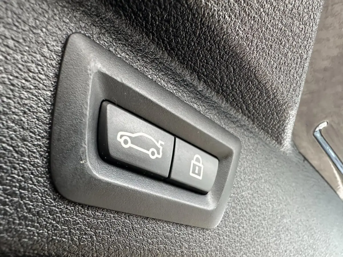 XDrive40e iPerformance High Executive/PANO-DAK/LEDER/CAMERA/NL-AUTO NAP