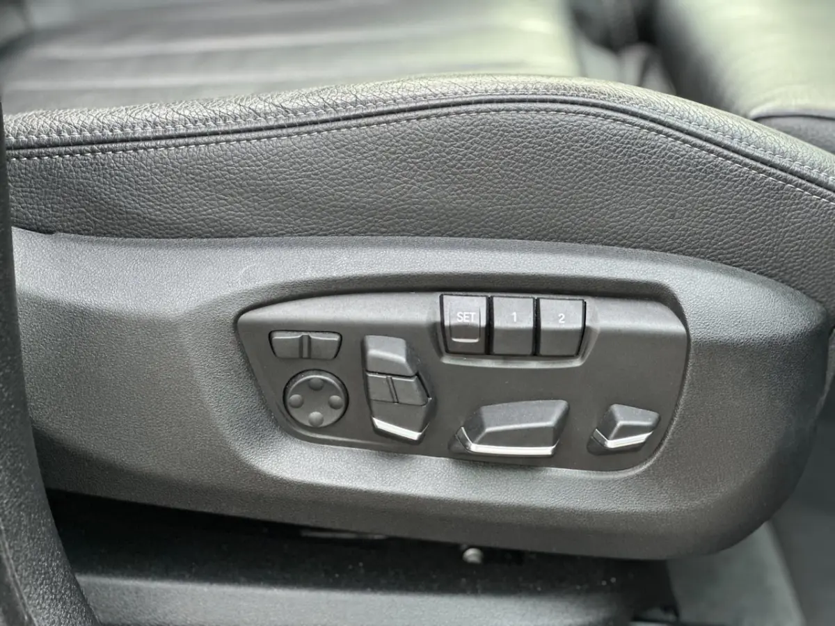 XDrive40e iPerformance High Executive/PANO-DAK/LEDER/CAMERA/NL-AUTO NAP