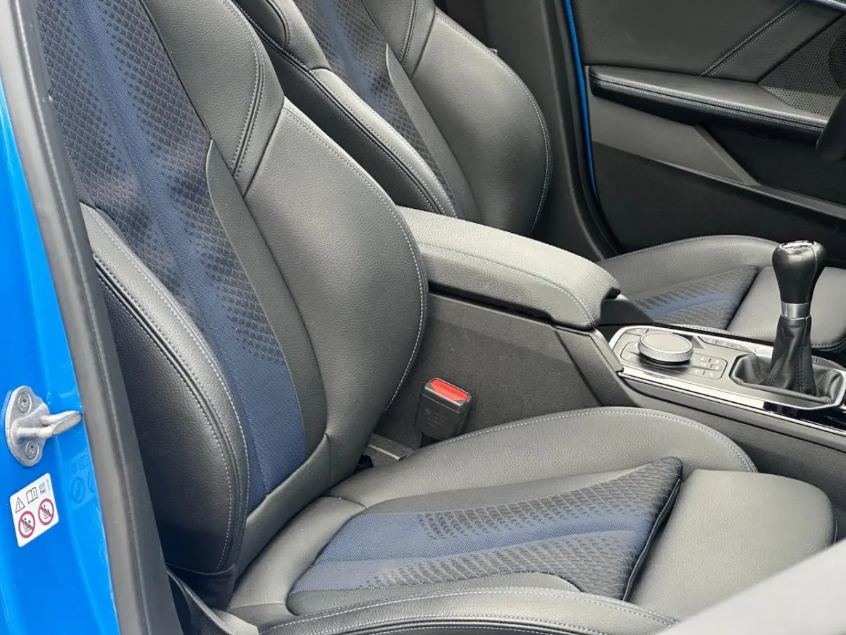 118i Executive Edition/PANO-DAK/NAVI/CARPLAY/LED/NL AUTO NAP