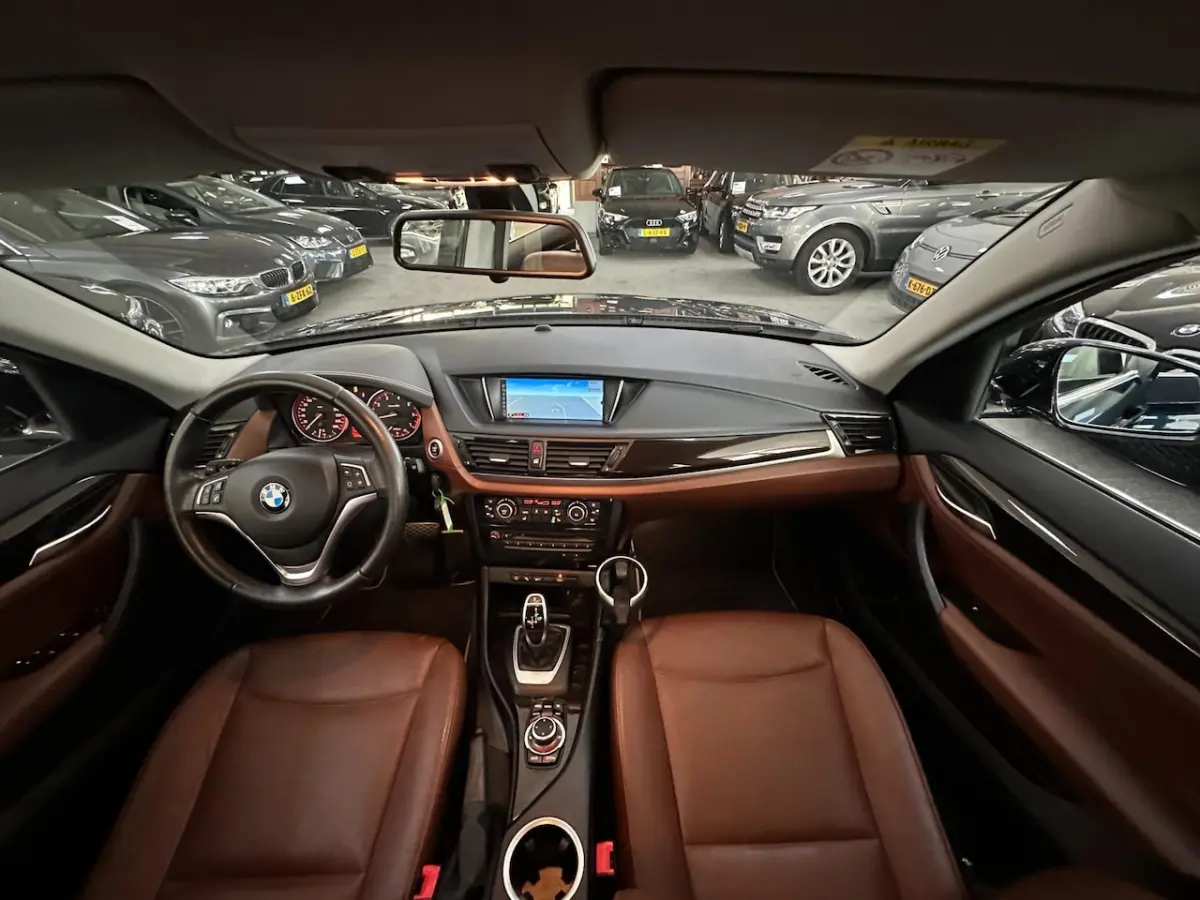 SDrive20i High Executive/NAVI/LEDER/XENON/NL-AUTO NAP/NETTE STAAT