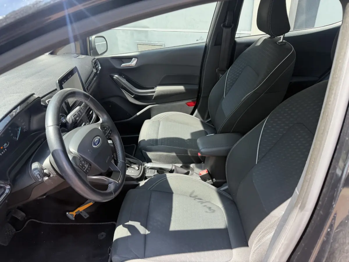 1.0 EcoBoost Titanium 4-2018 â¢ 74 kW / 101 PK â¢ Benzine â¢ Automaat â¢ Stoel & Stuurverwarmi