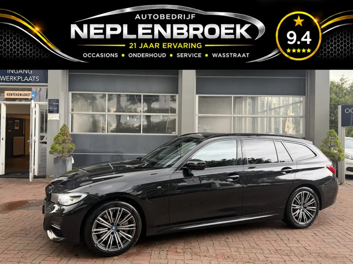 330e Business Edition Plus Bj 2022 292PK | M-pakket | Full led | Carplay | Trekhaak wegkla