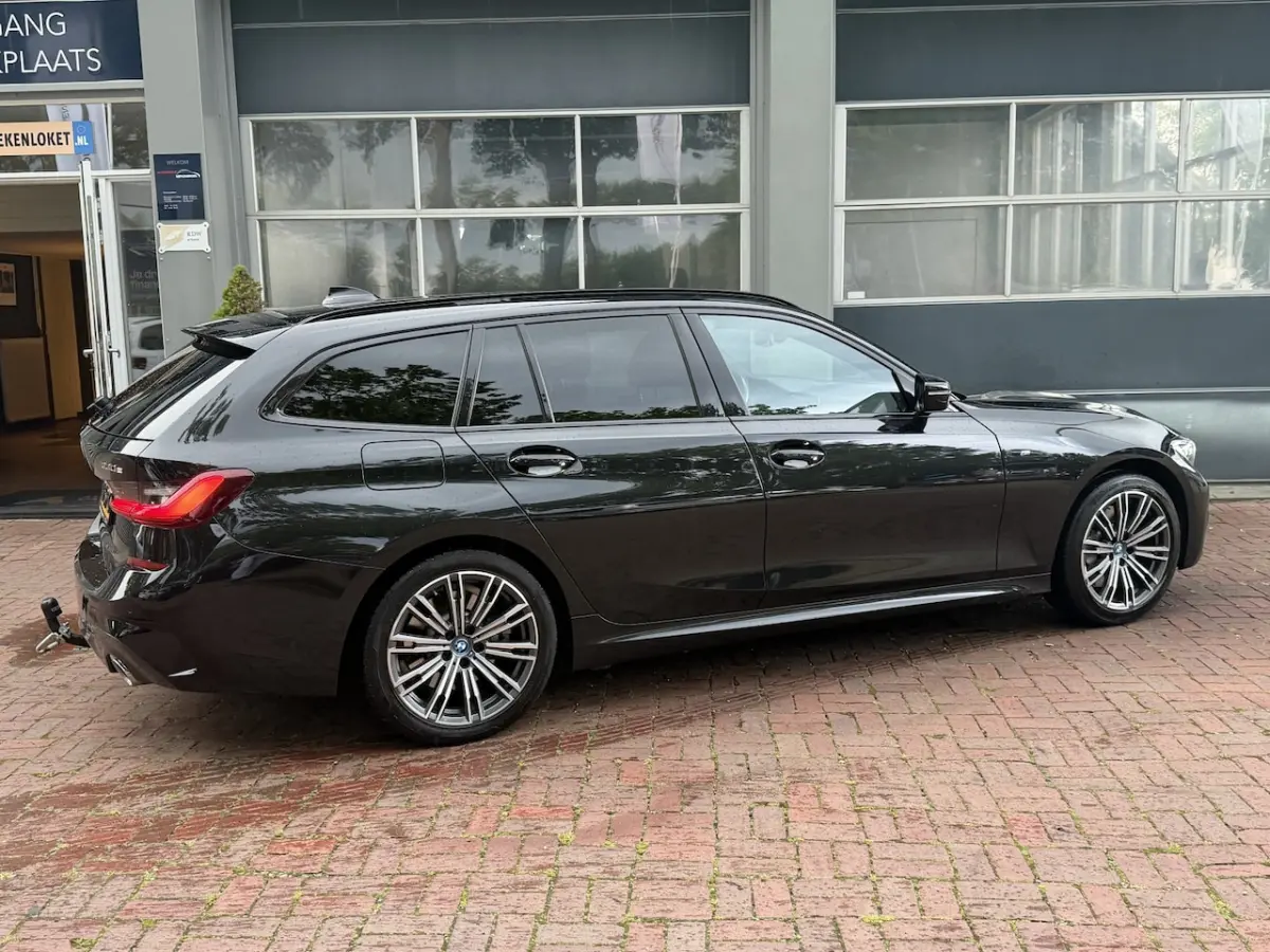 330e Business Edition Plus Bj 2022 292PK | M-pakket | Full led | Carplay | Trekhaak wegkla