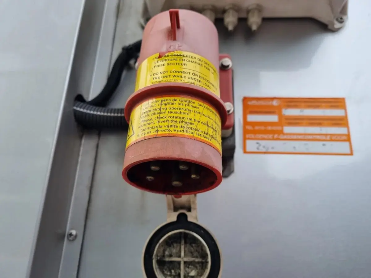 40C17 B/E 10T Kuhlkoffer Supra 750 +30C/-30C st380V