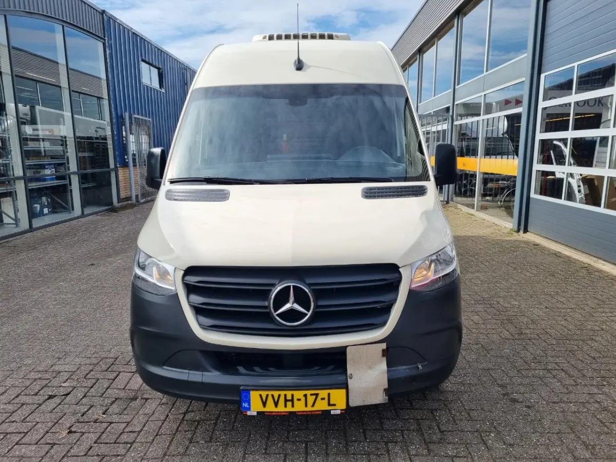 315 CDI Koelwagen Bitemp Konvekta +25C/-25C Laadklep