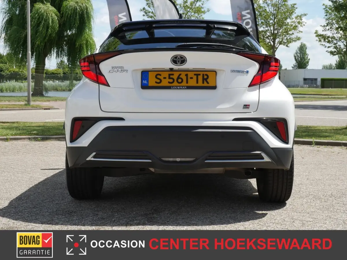 1.8 Hybrid 122pk CVT GR-Sport Two-Tone | Camera | CarPlay | 19"inch |