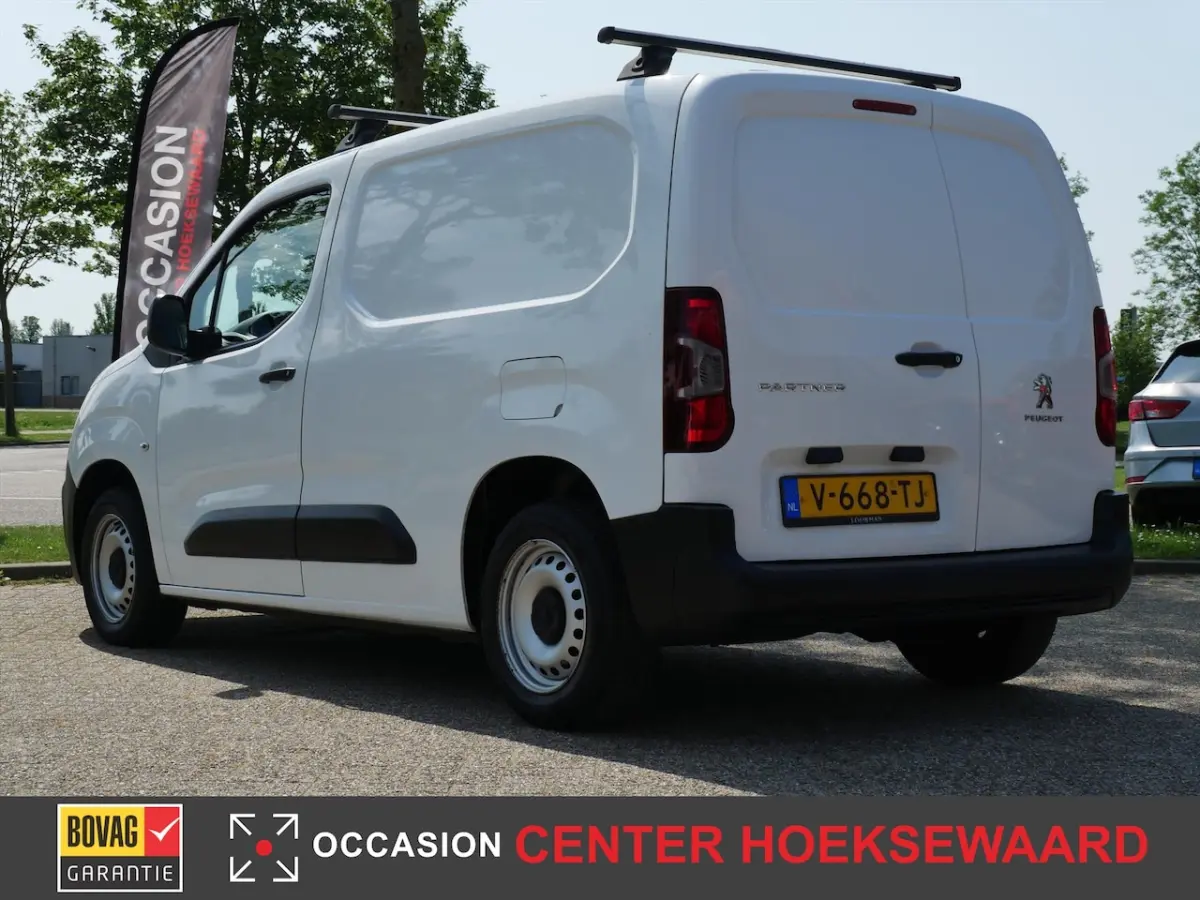 1.6 BlueHDi 75pk 650kg Premium | Airco | Carplay | PDC |