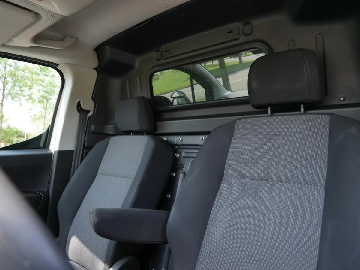 1.6 BlueHDi 75pk 650kg Premium | Airco | Carplay | PDC |