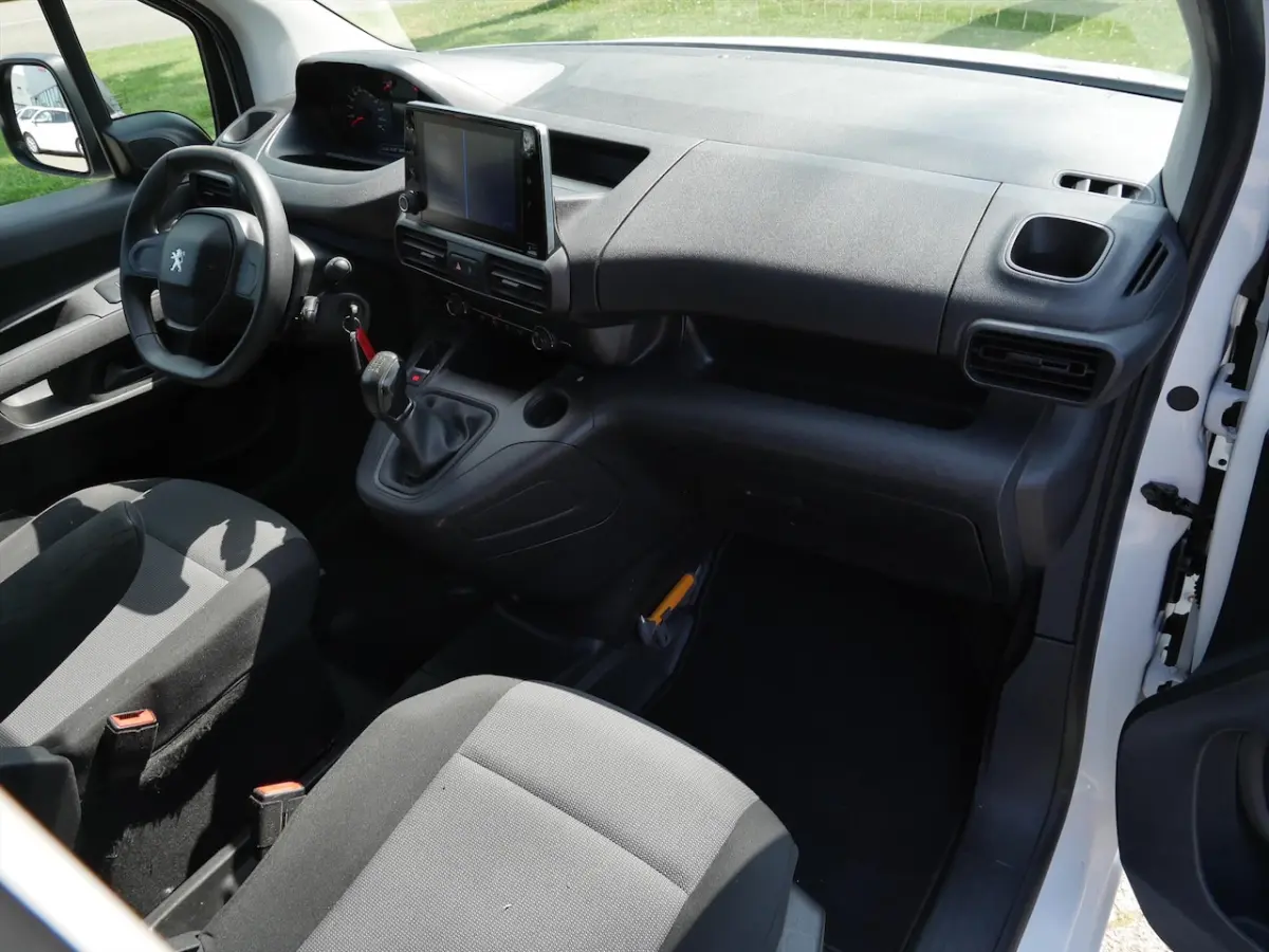 1.6 BlueHDi 75pk 650kg Premium | Airco | Carplay | PDC |