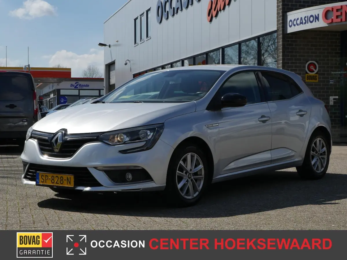 1.2 Energy TCe 100pk Limited | Carplay | Privacy | Cruise | LM velgen 16" |