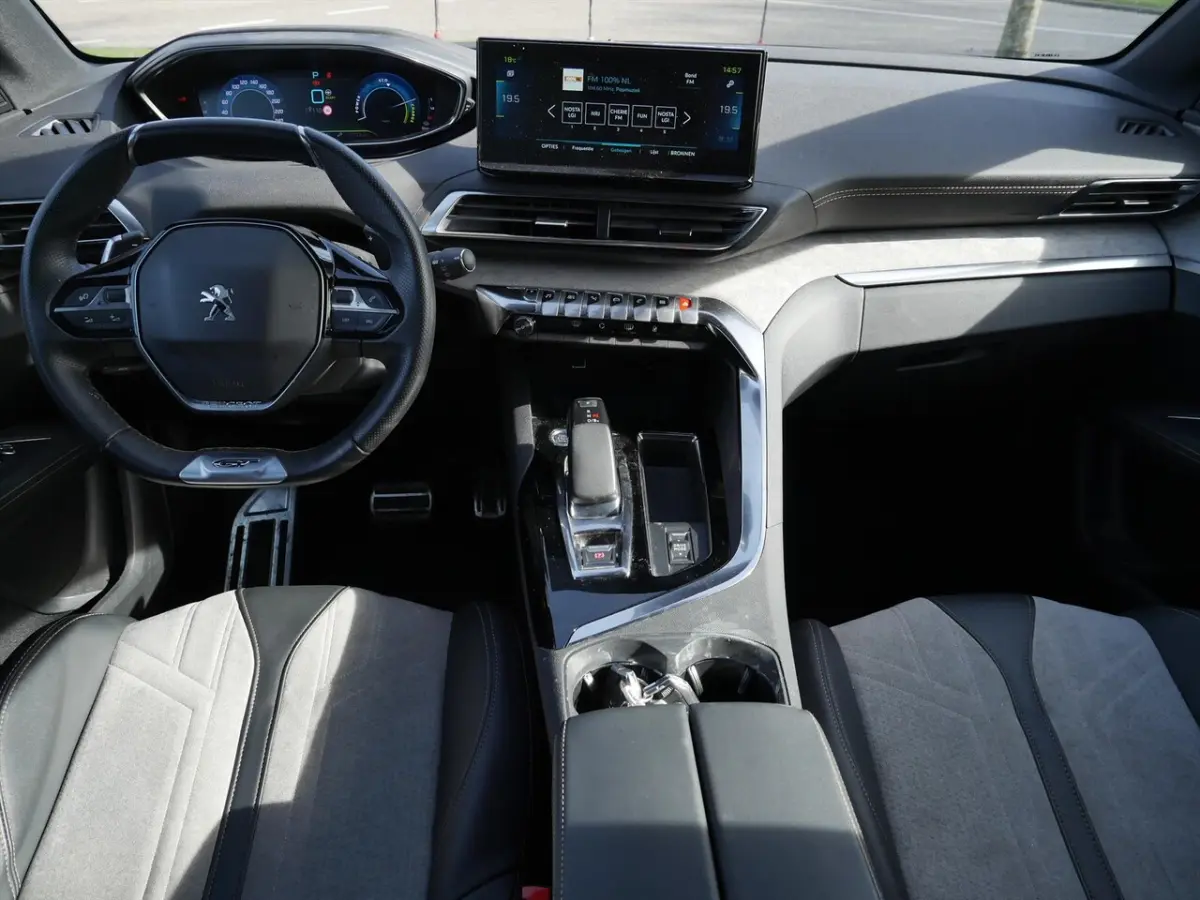 1.6 Plug-in HYbrid 225pk e-EAT8 GT | CarPlay | Camera | Dodehoek |