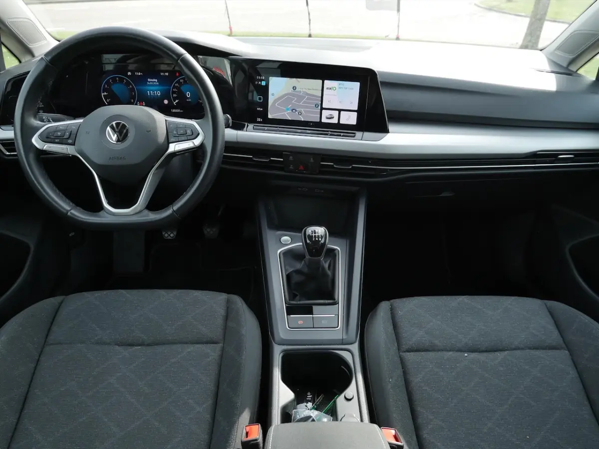 8 1.0 TSI 110pk Life 5D | Camera | Carplay | Dolphin Grey |