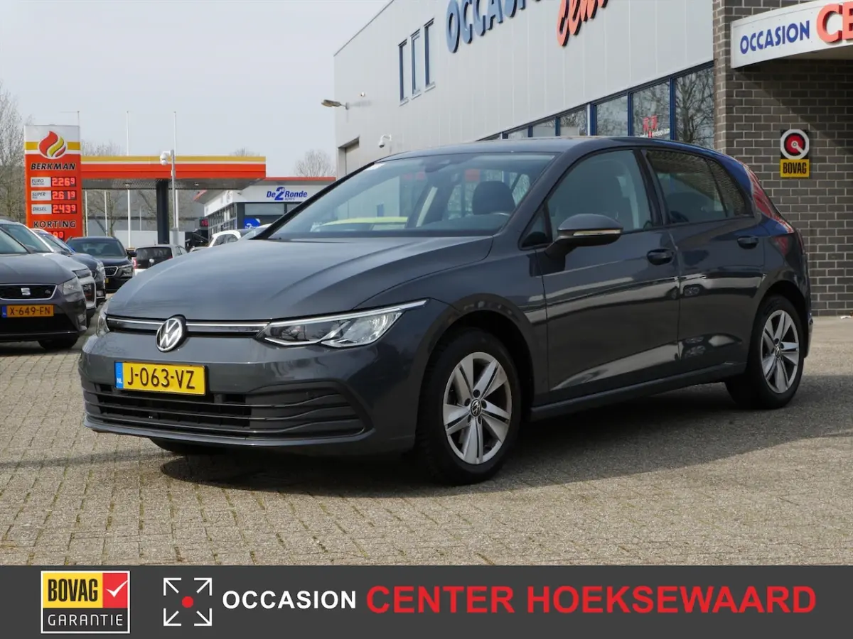 8 1.0 TSI 110pk Life 5D | Camera | Carplay | Dolphin Grey |