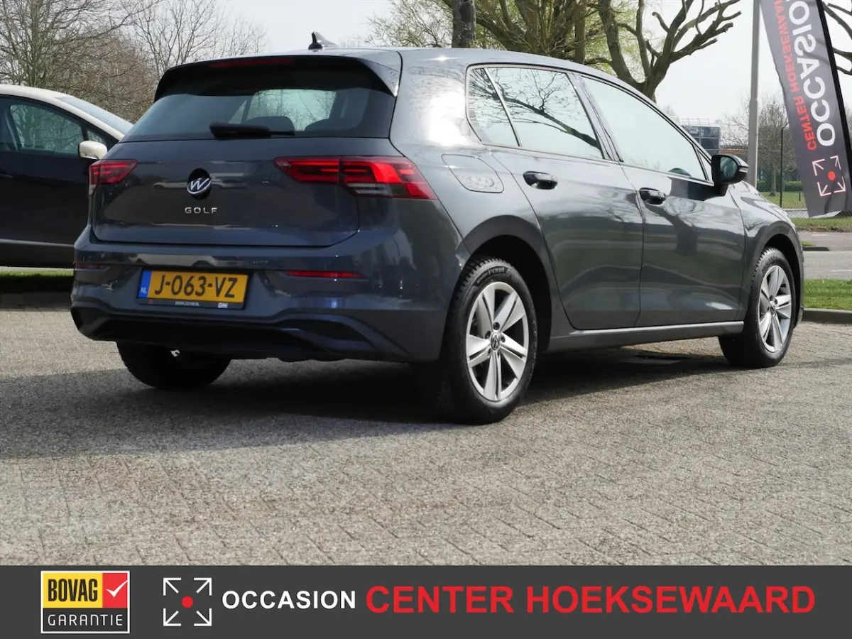 8 1.0 TSI 110pk Life 5D | Camera | Carplay | Dolphin Grey |