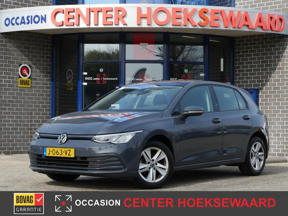 8 1.0 TSI 110pk Life 5D | Camera | Carplay | Dolphin Grey |