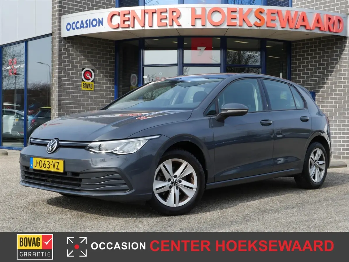 8 1.0 TSI 110pk Life 5D | Camera | Carplay | Dolphin Grey |