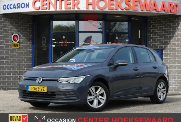 8 1.0 TSI 110pk Life 5D | Camera | Carplay | Dolphin Grey |