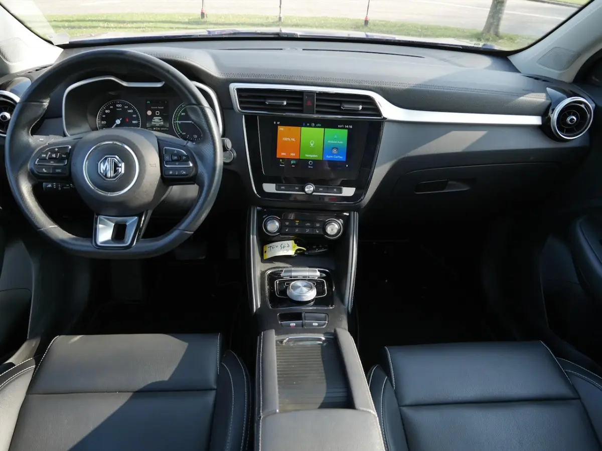 EV Electric 143pk Luxury | Panoramadak | Leder | Carplay | DAB+ | Stoelverw. |