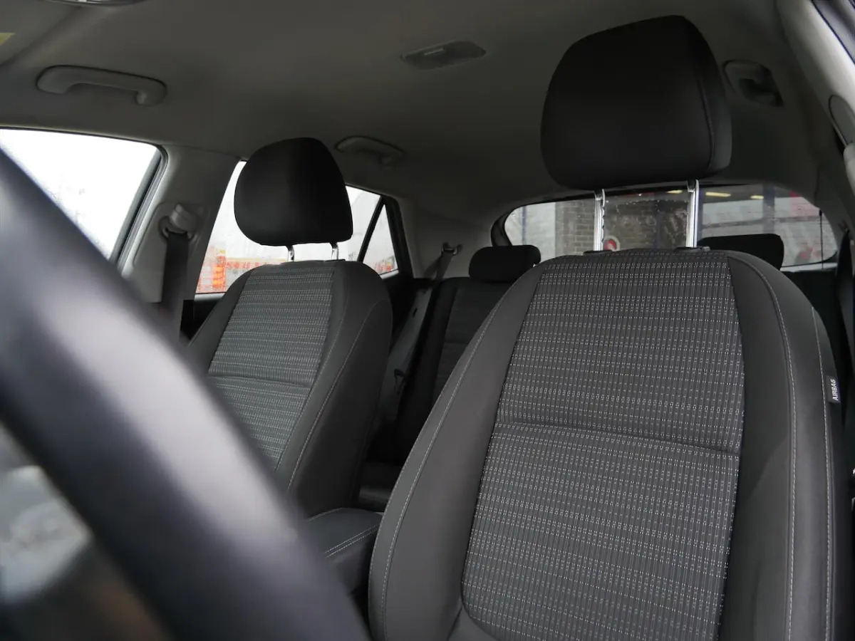 1.0 T-GDi 100pk DynamicPlusLine | Carplay | Privacy | DAB+ | LM velgen 16" |