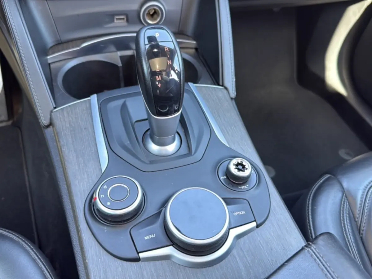 2.0 T AWD First Edition Q4