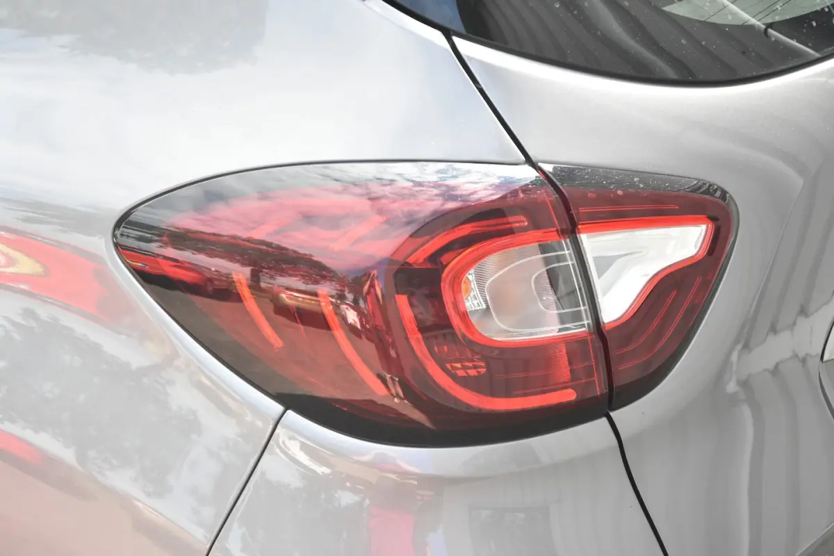 1.2 TCe Edition One â 2018 | Origineel Nederlandse auto | Trekhaak | Climate Control | Sto