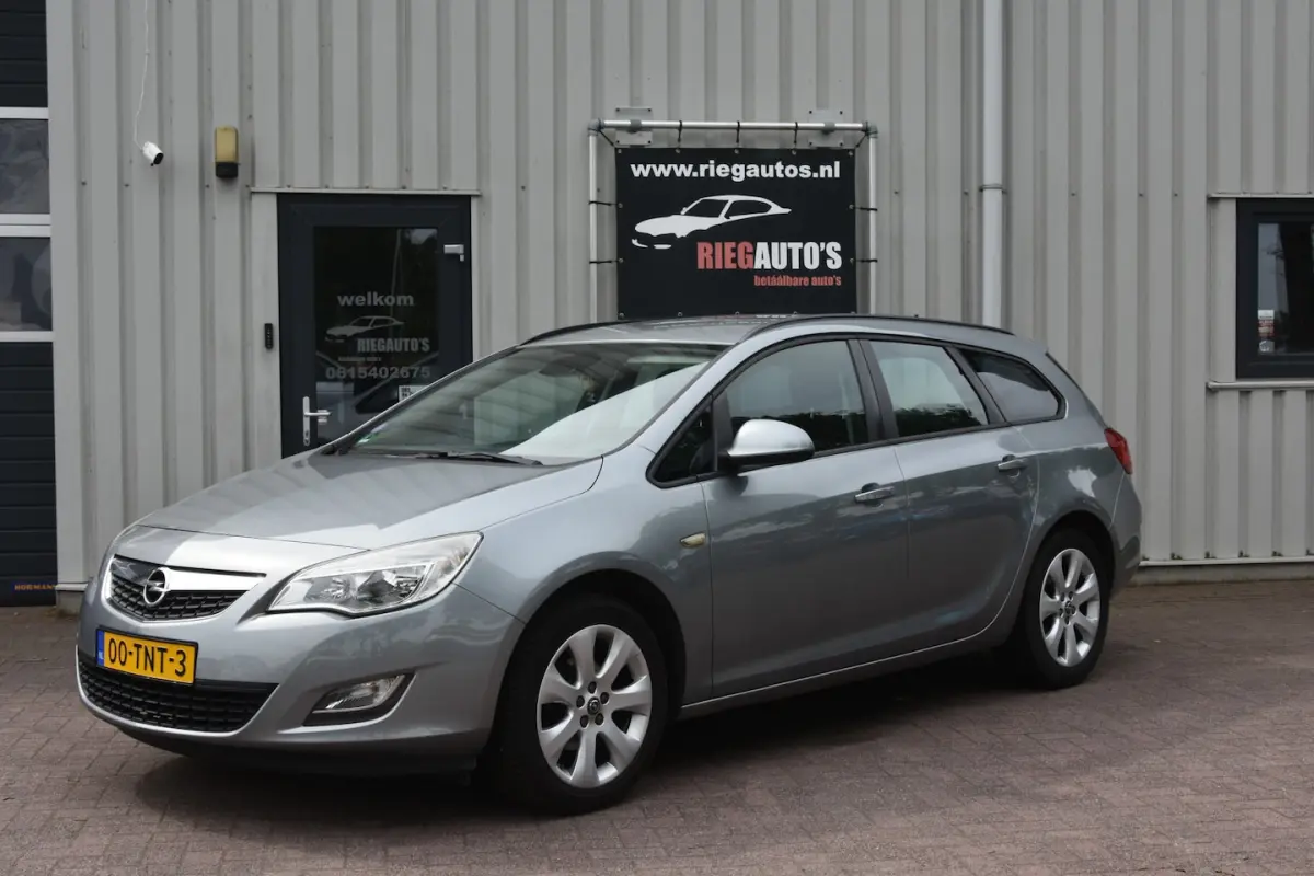 Opel Astra Sports Tourer 2012 Benzine Automatisch leasen