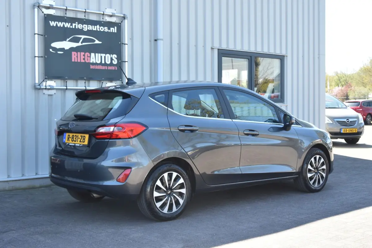 1.0 EcoBoost Titanium. N.A.P, PDC, CLIMA, Navigatie, DAB