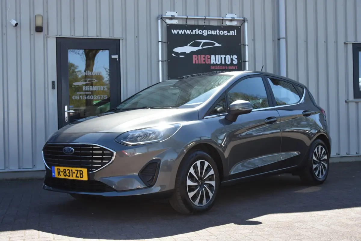 1.0 EcoBoost Titanium. N.A.P, PDC, CLIMA, Navigatie, DAB