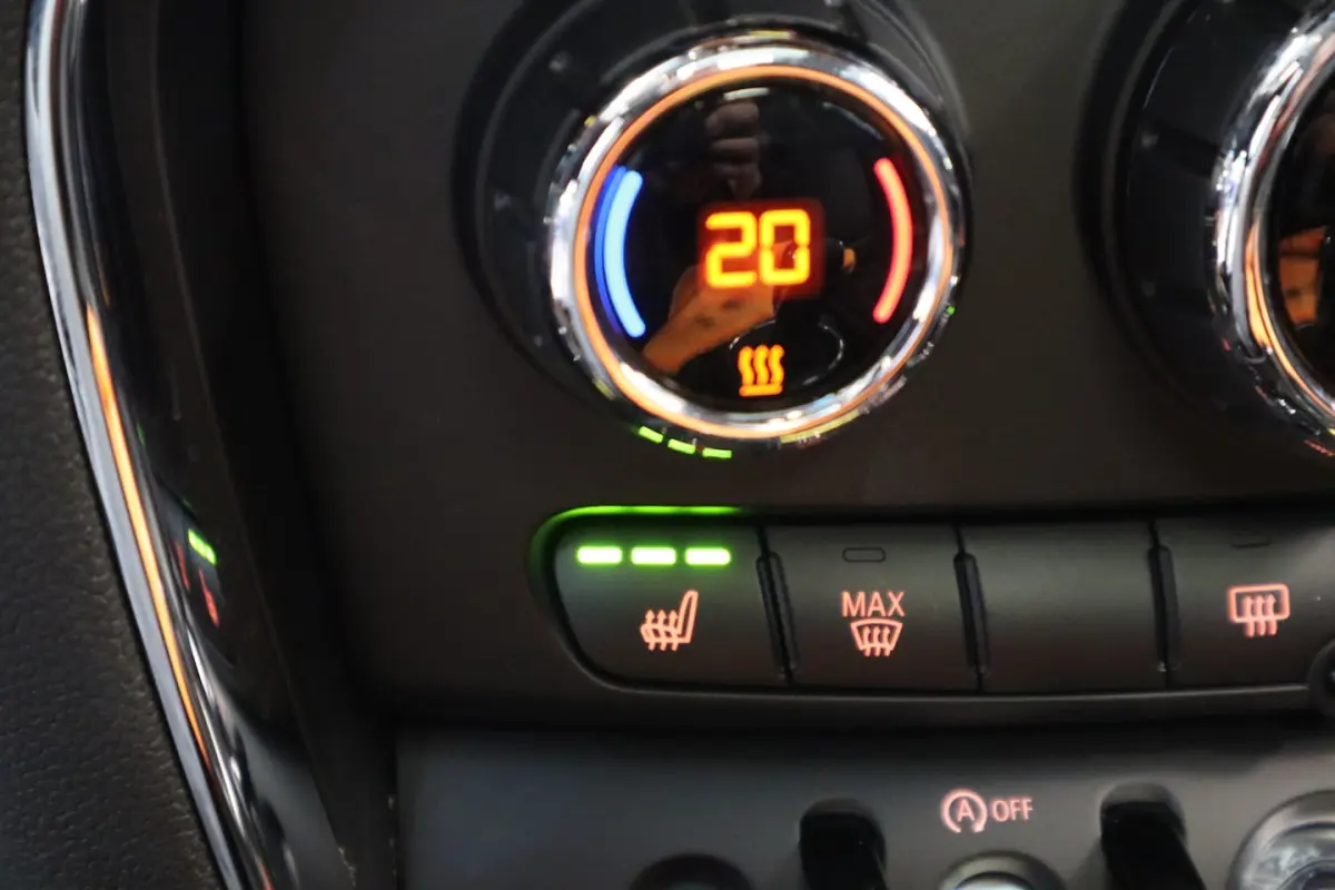 2.0 Cooper S ALL4 Chili Cruise/Climate Panoramadak Automaat 24 Maanden garantie* (Vraag na