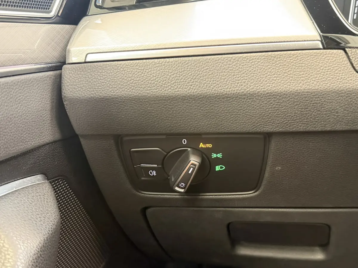 1.4 TSI PHEV GTE Business Stand kachel Trekhaak webklapbaar Stuurwielverwarming 24 Maanden