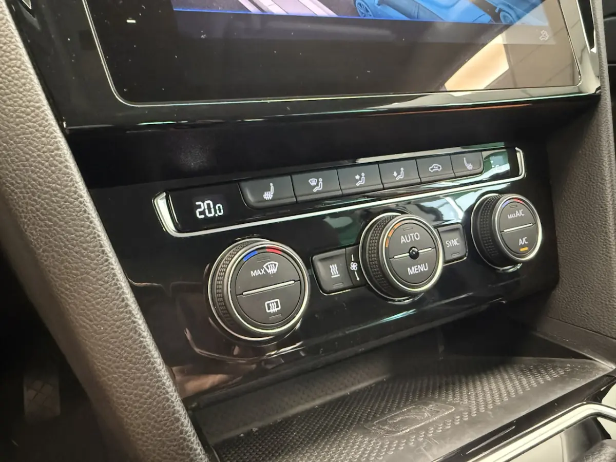 1.4 TSI PHEV GTE Business Stand kachel Trekhaak webklapbaar Stuurwielverwarming 24 Maanden