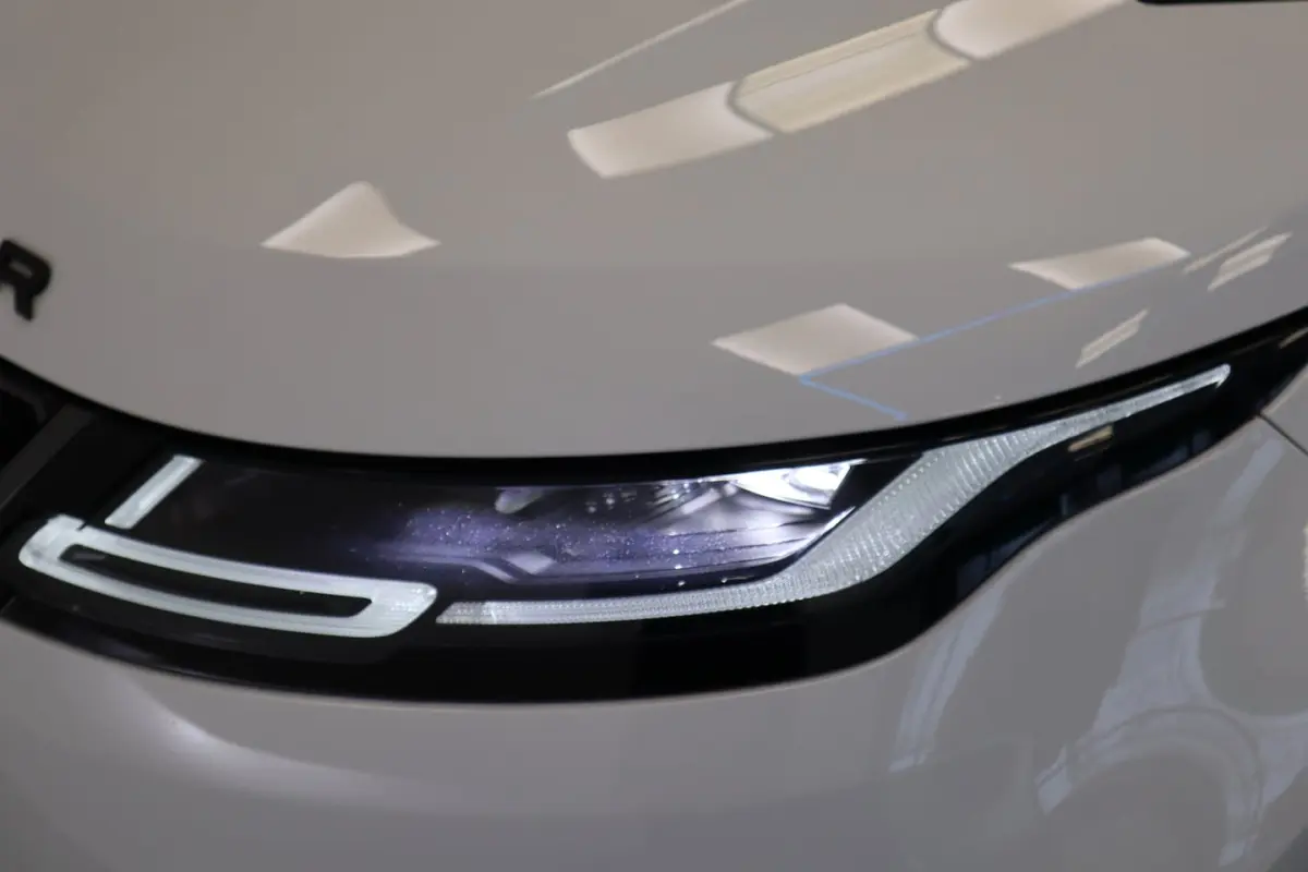1.5 P300e AWD R-Dynamic SE PDC ECC Carplay 360 camera
