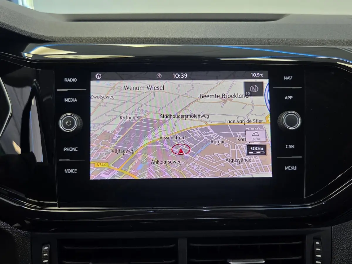 1.0 TSI Style Business R VCP Stoelverwarming Navigatie 24 Maanden garantie* (Vraag naar de