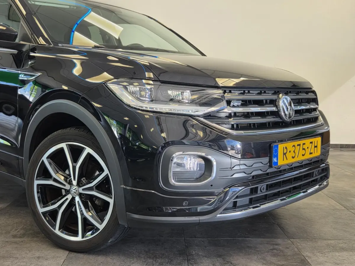 1.0 TSI Style Business R VCP Stoelverwarming Navigatie 24 Maanden garantie* (Vraag naar de