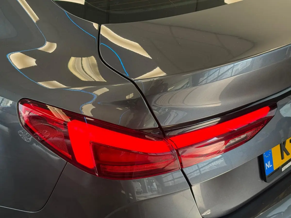 218i Executive Edition M-Sport Shadow Line PDC Panoramadak LED 24 Maanden garantie* (Vraag
