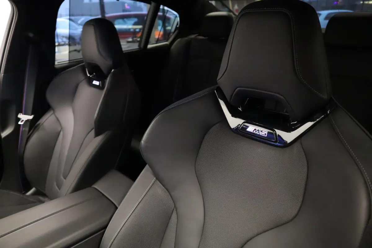5-serie Carbon Pack Co-Pilot Live Cockpit Professional 1st eigenaar NAP 24 Maanden garanti