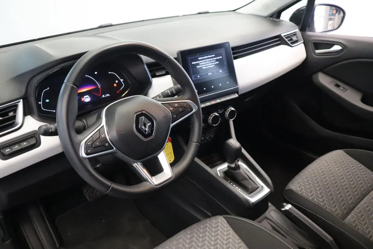 1.6 E-Tech Hybrid 145 Evolution Navigatie Full-led PDC 24 Maanden garantie* (Vraag naar de