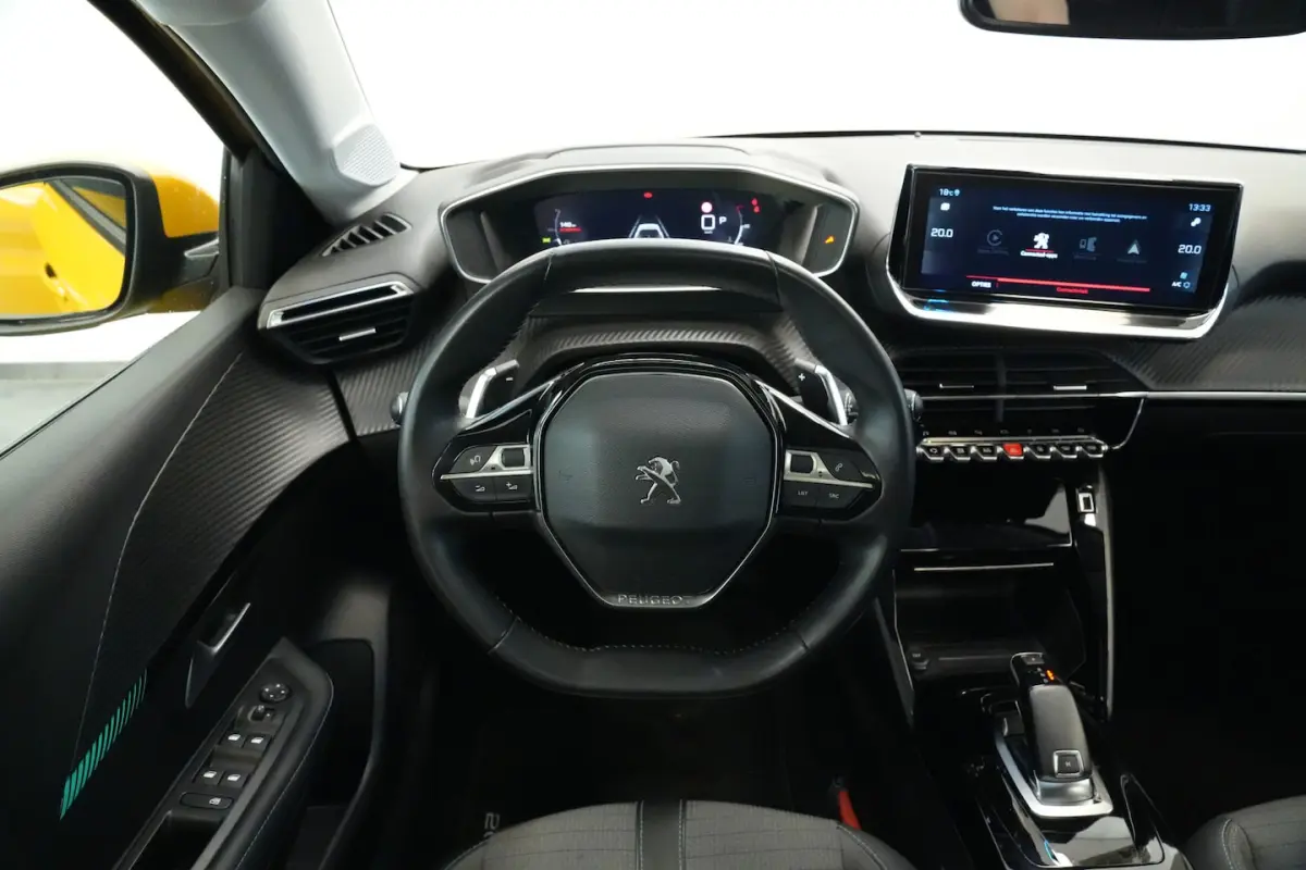 1.2 PureTech Allure Panoramadak Navigatie Full-led 24 Maanden garantie* (Vraag naar de voo
