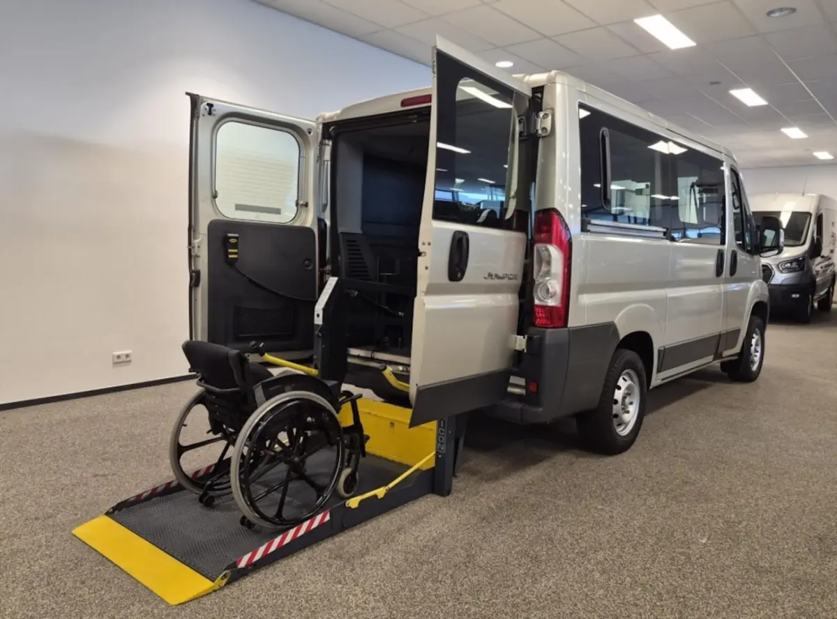 L1H1 2+1 Rolstoel Bijrijder