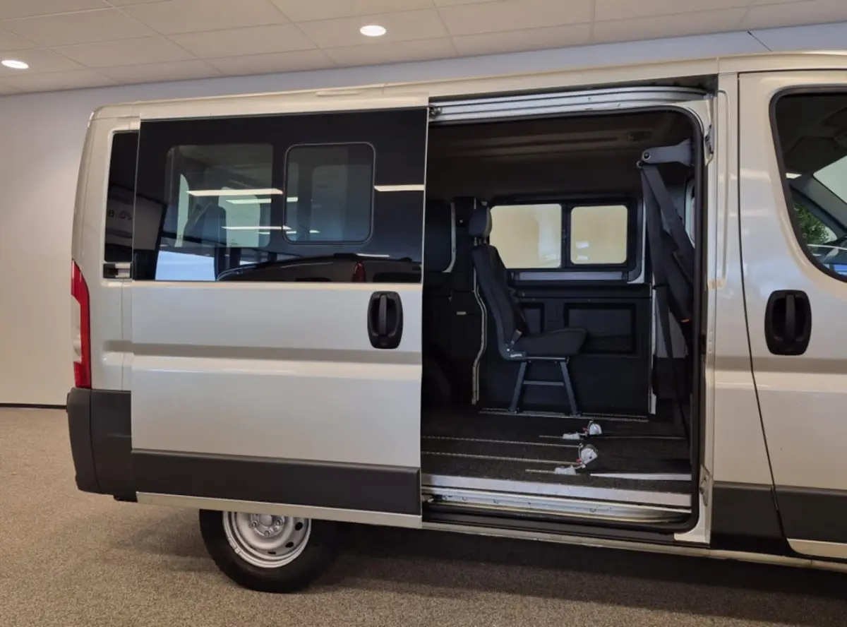 L1H1 2+1 Rolstoel Bijrijder