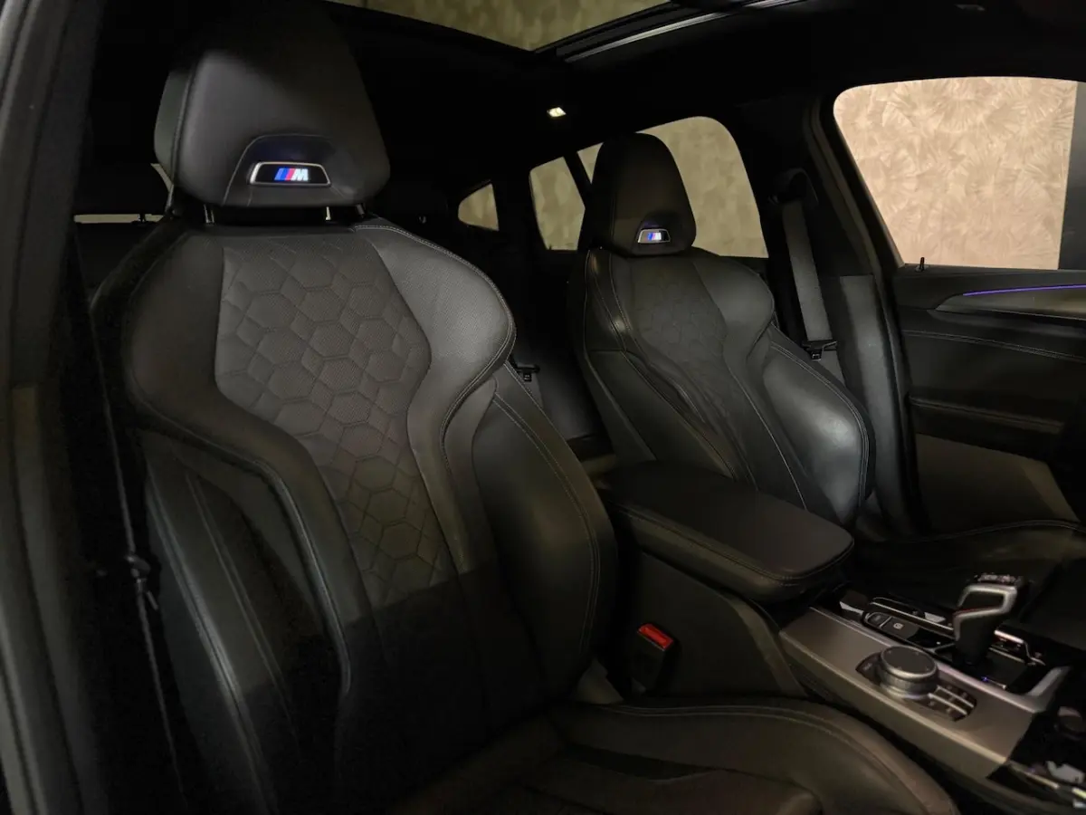 M | Pano | Memory | Keyless | sfeerverlichting | Dealeronderhouden