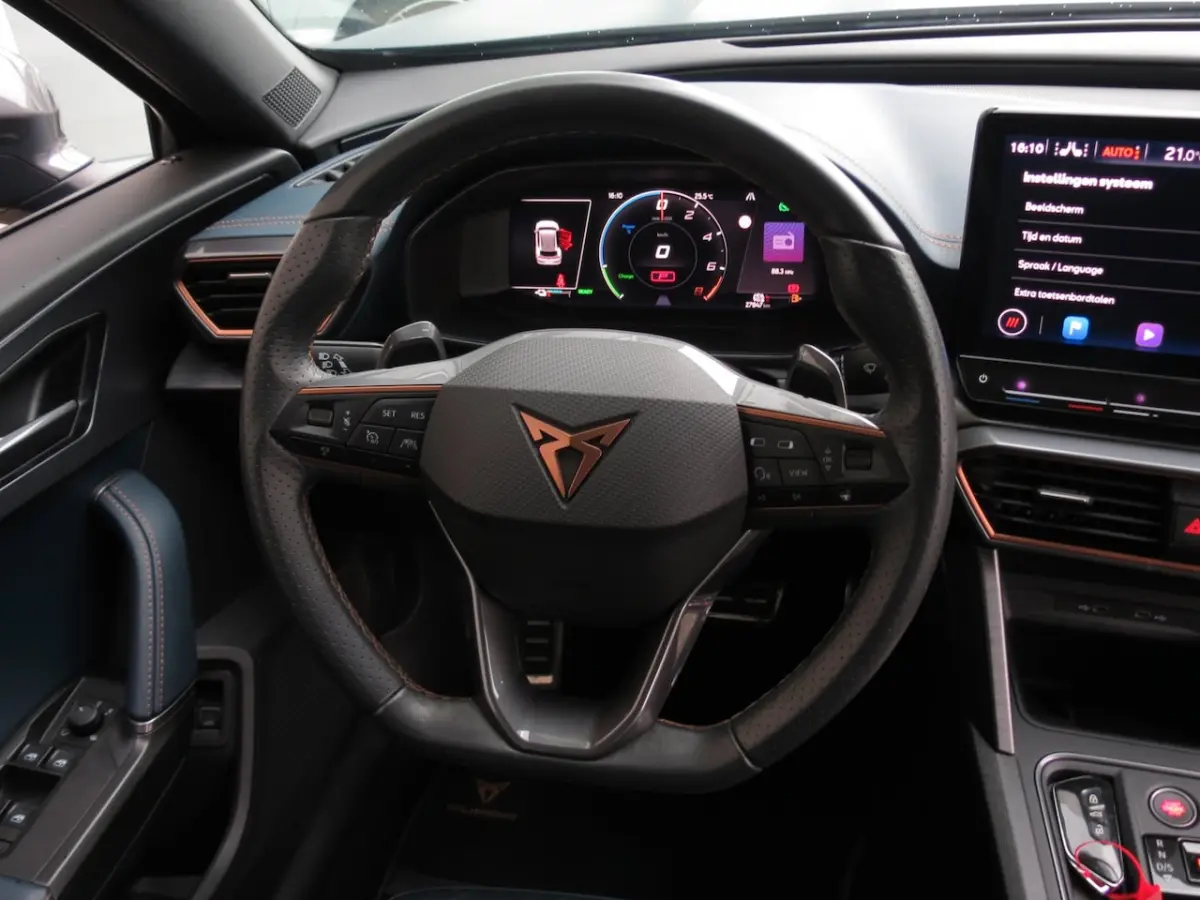 1.4 e-Hybrid VZ Performance Camera|Car-Play|Navi|Winter Pack|Petrol Blau Matt|Electr. Stoe