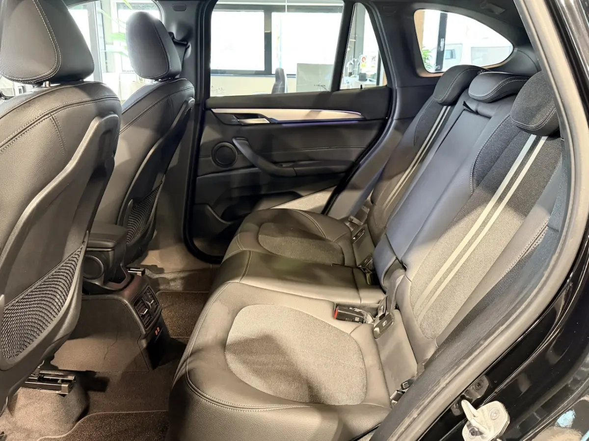 xDrive25e High Executive M-Sport | '19 | Camera | HUD | Electrische stoelen
