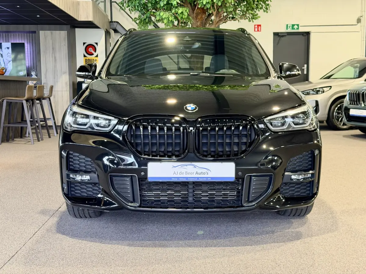 xDrive25e High Executive M-Sport | '19 | Camera | HUD | Electrische stoelen