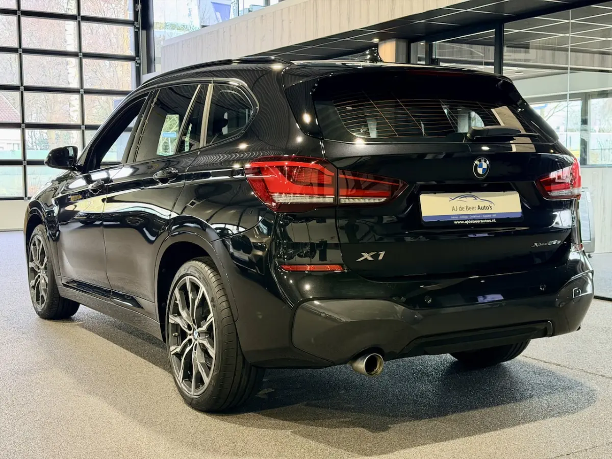 xDrive25e High Executive M-Sport | '19 | Camera | HUD | Electrische stoelen